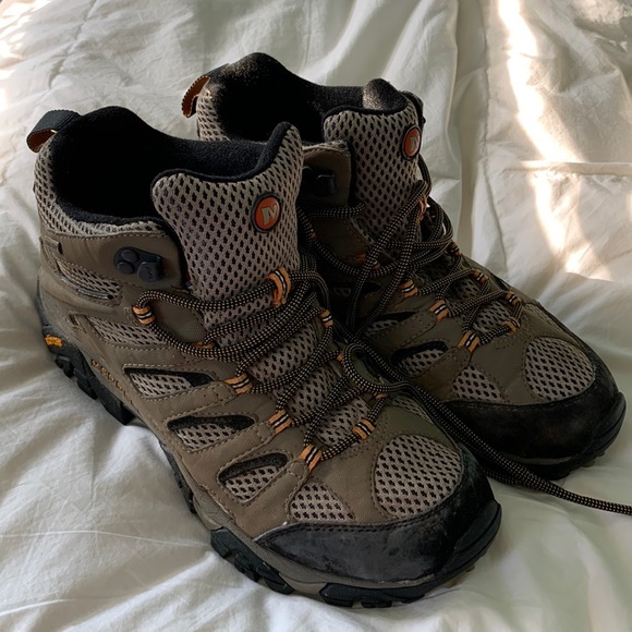 Merrell Other - Merrell Vibram hiking boot